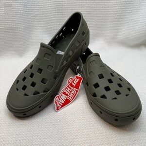 Vans Trek Slip-On Loafers, Unisex, Men’s Size 5, Women’s Size 6.5, New